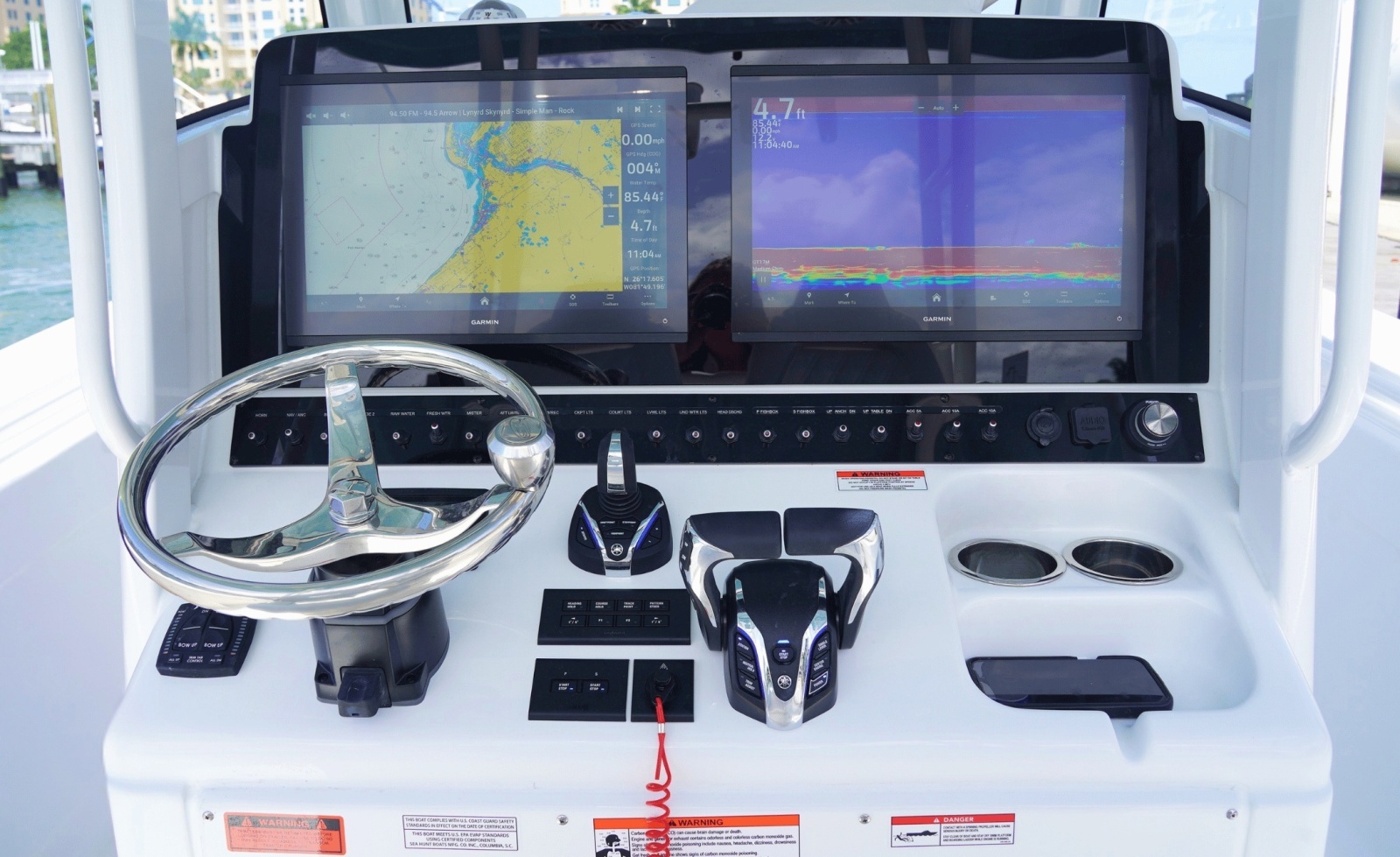2027 Sea Hunt Ultra 285FS