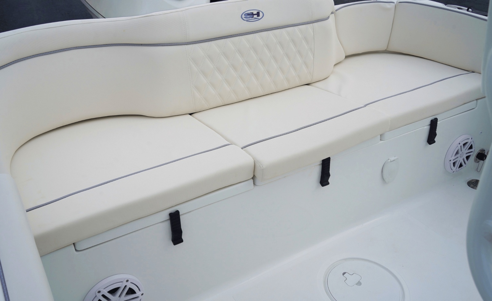 2027 Sea Hunt Ultra 229