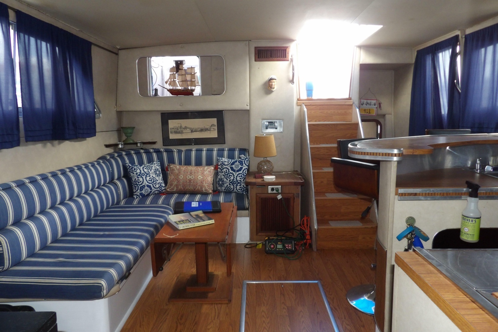 1984 Chris-Craft 381 Catalina