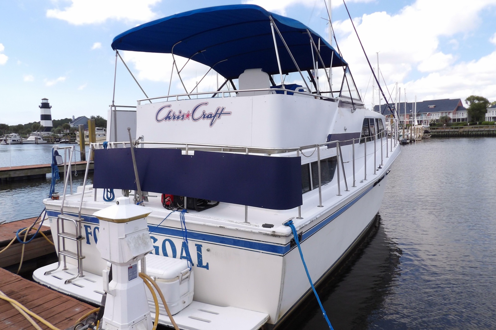 1984 Chris-Craft 381 Catalina