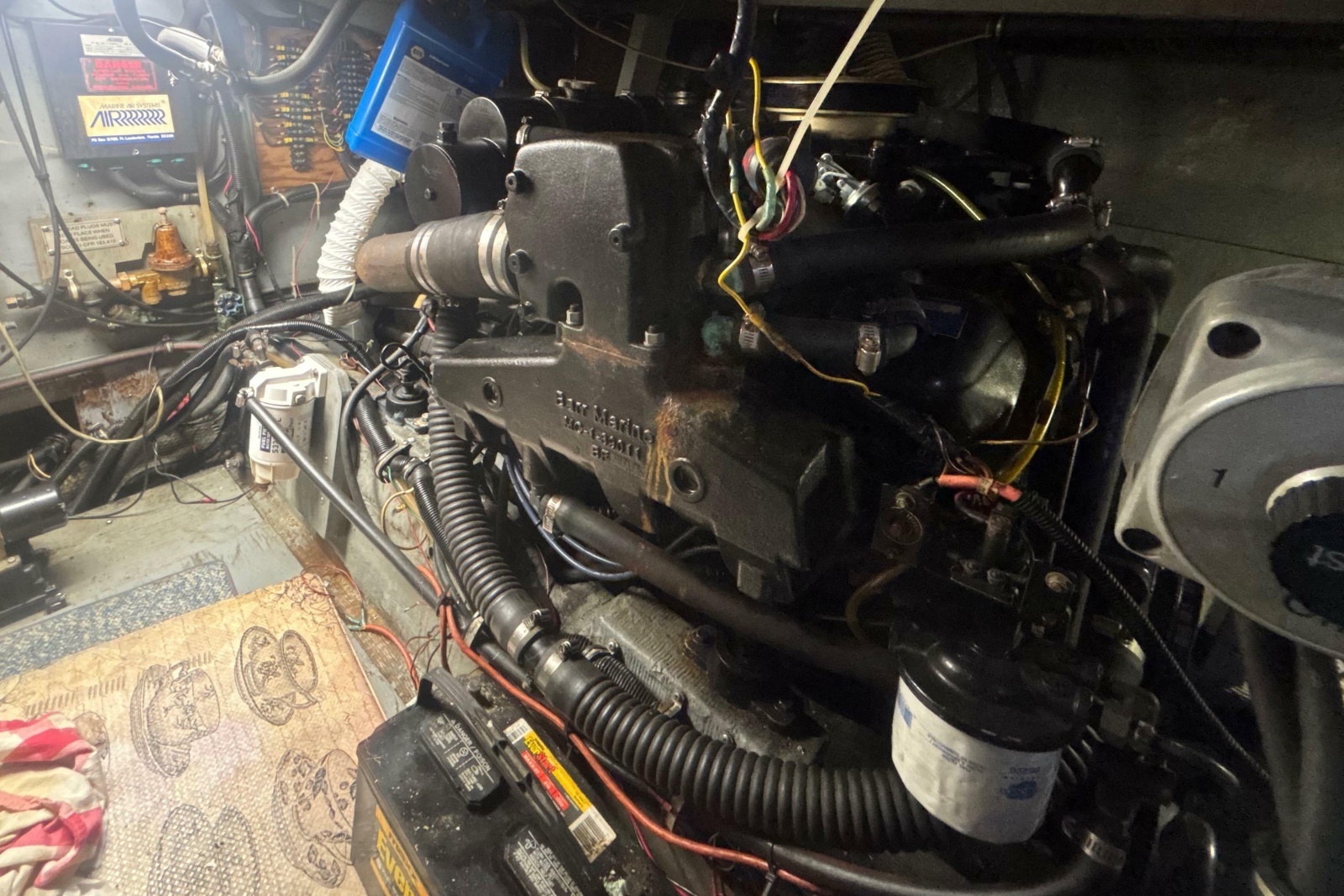 1984 Chris-Craft 381 Catalina
