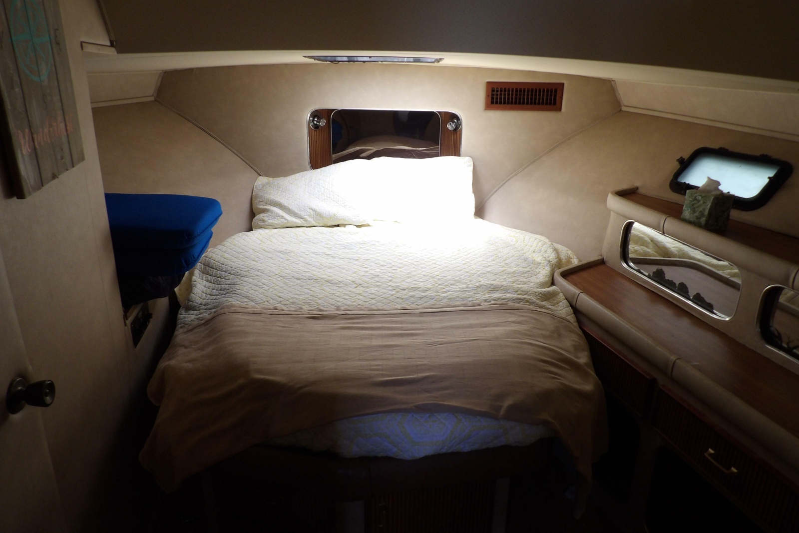 1984 Chris-Craft 381 Catalina