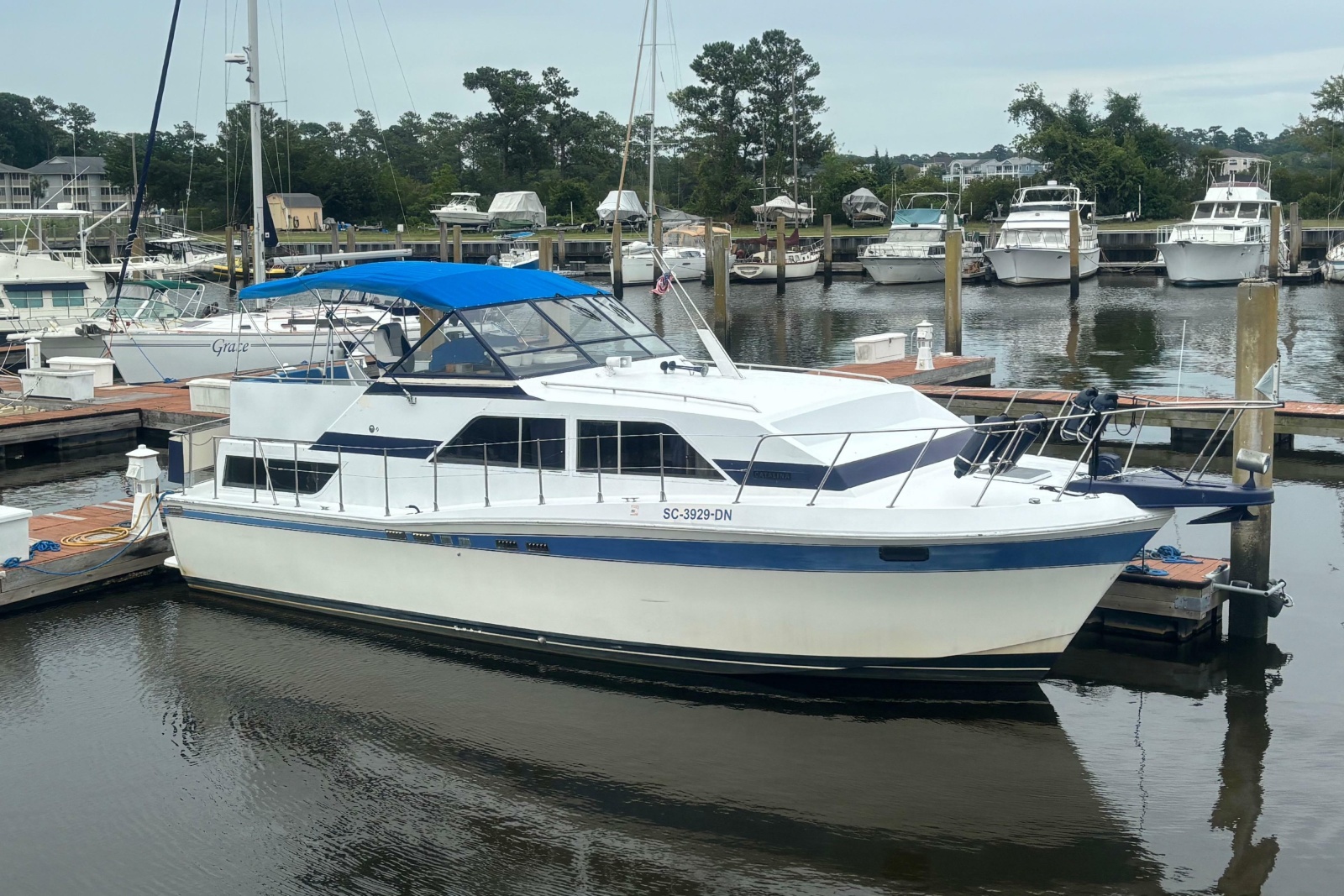 1984 Chris-Craft 381 Catalina
