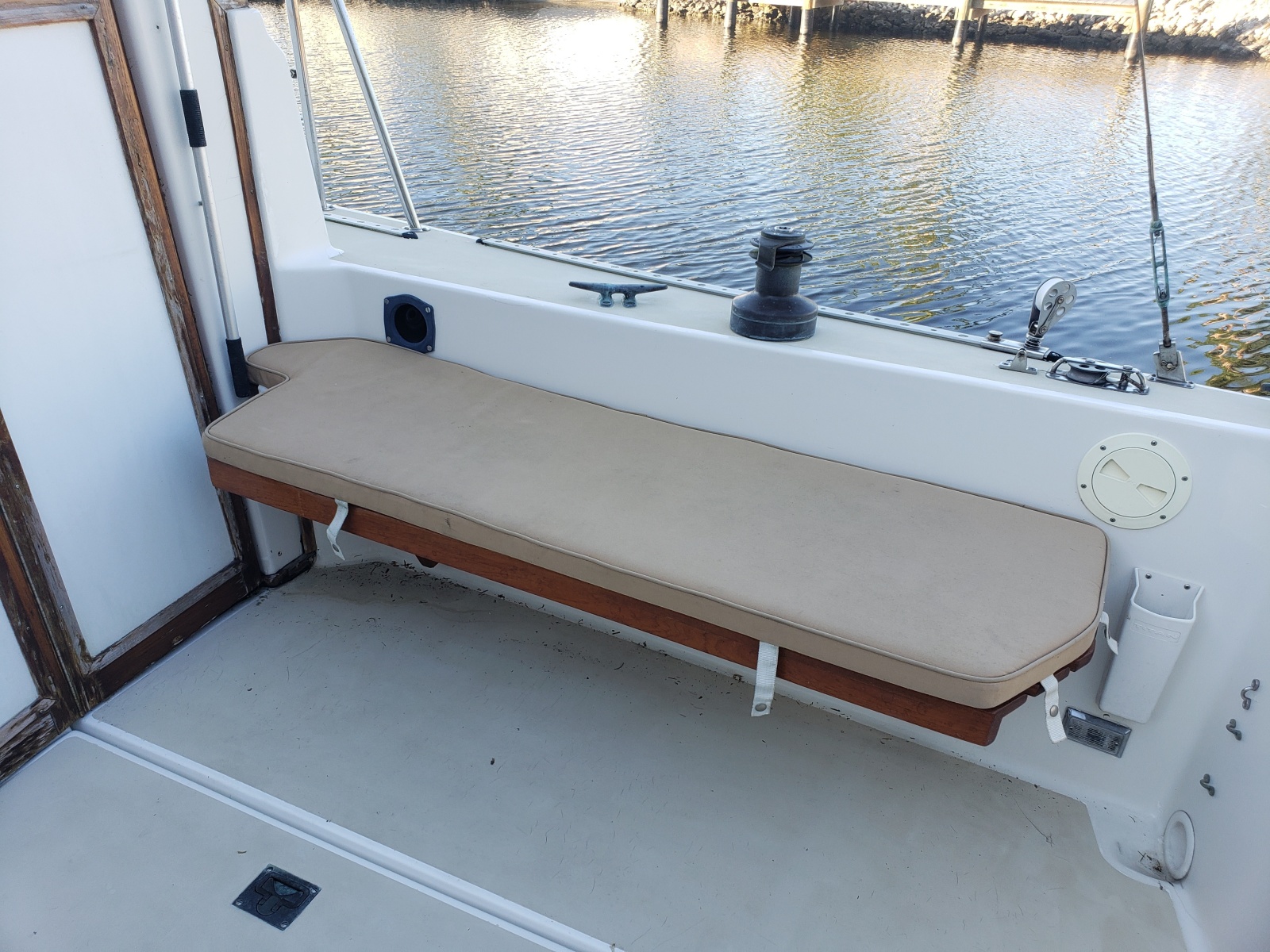 1989 Cape Dory MS300