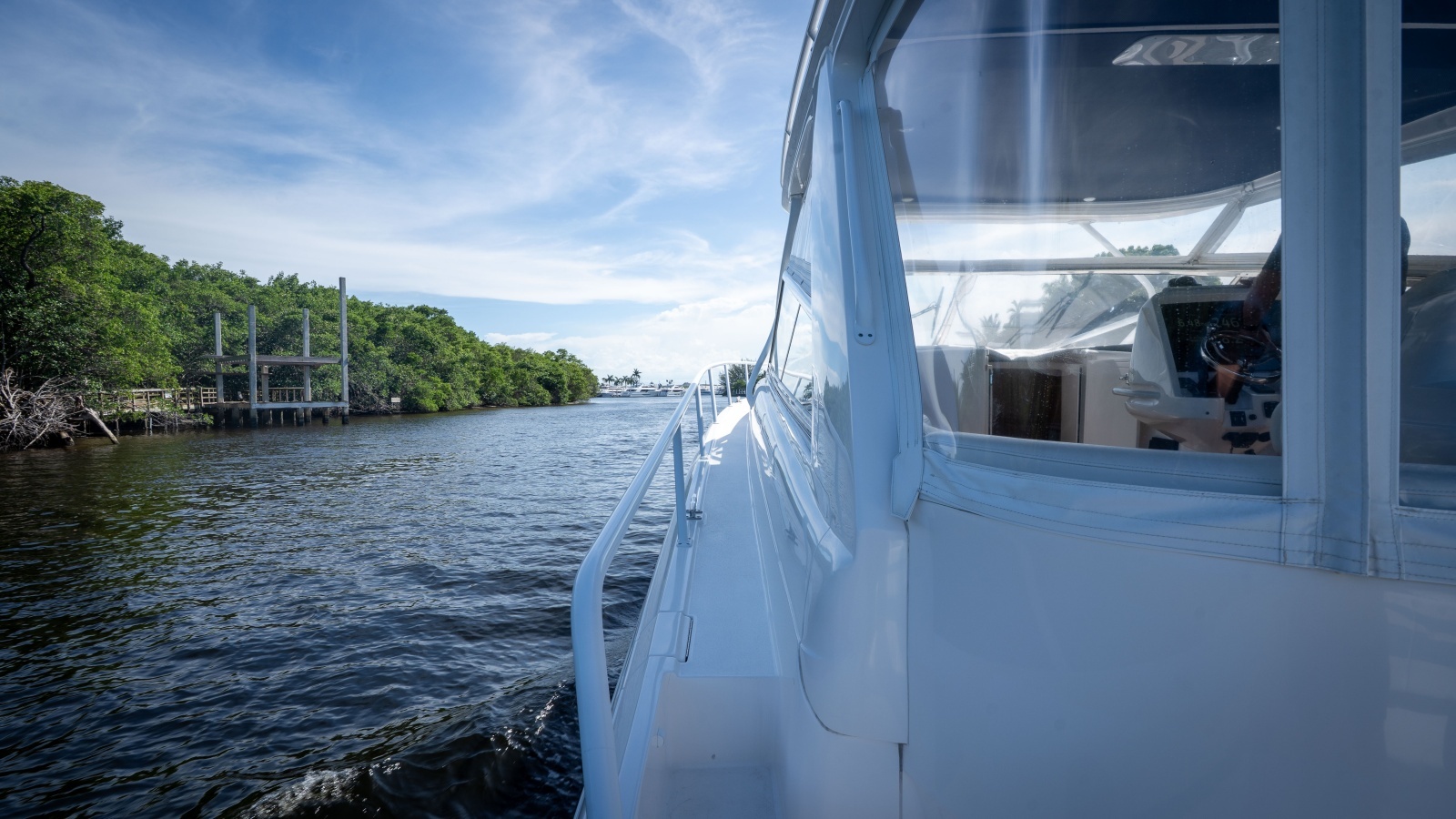 2019 Intrepid 475 Sport Yacht