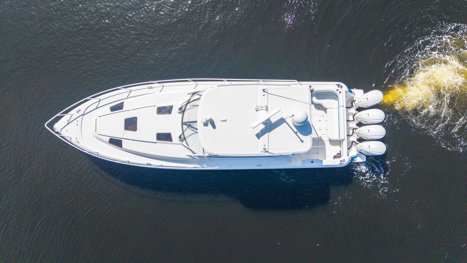 2019 Intrepid 475 Sport Yacht