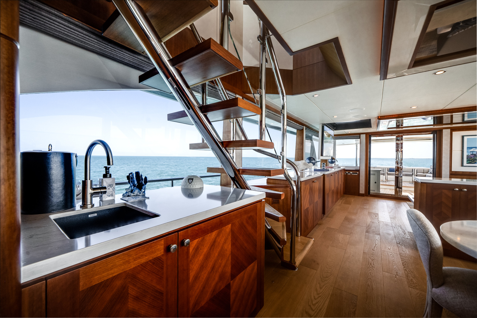 2018 Ocean Alexander 100 MY
