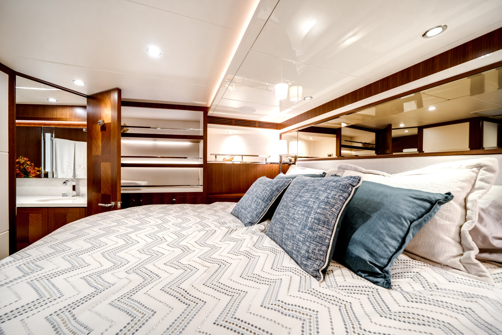 2018 Ocean Alexander 100 MY