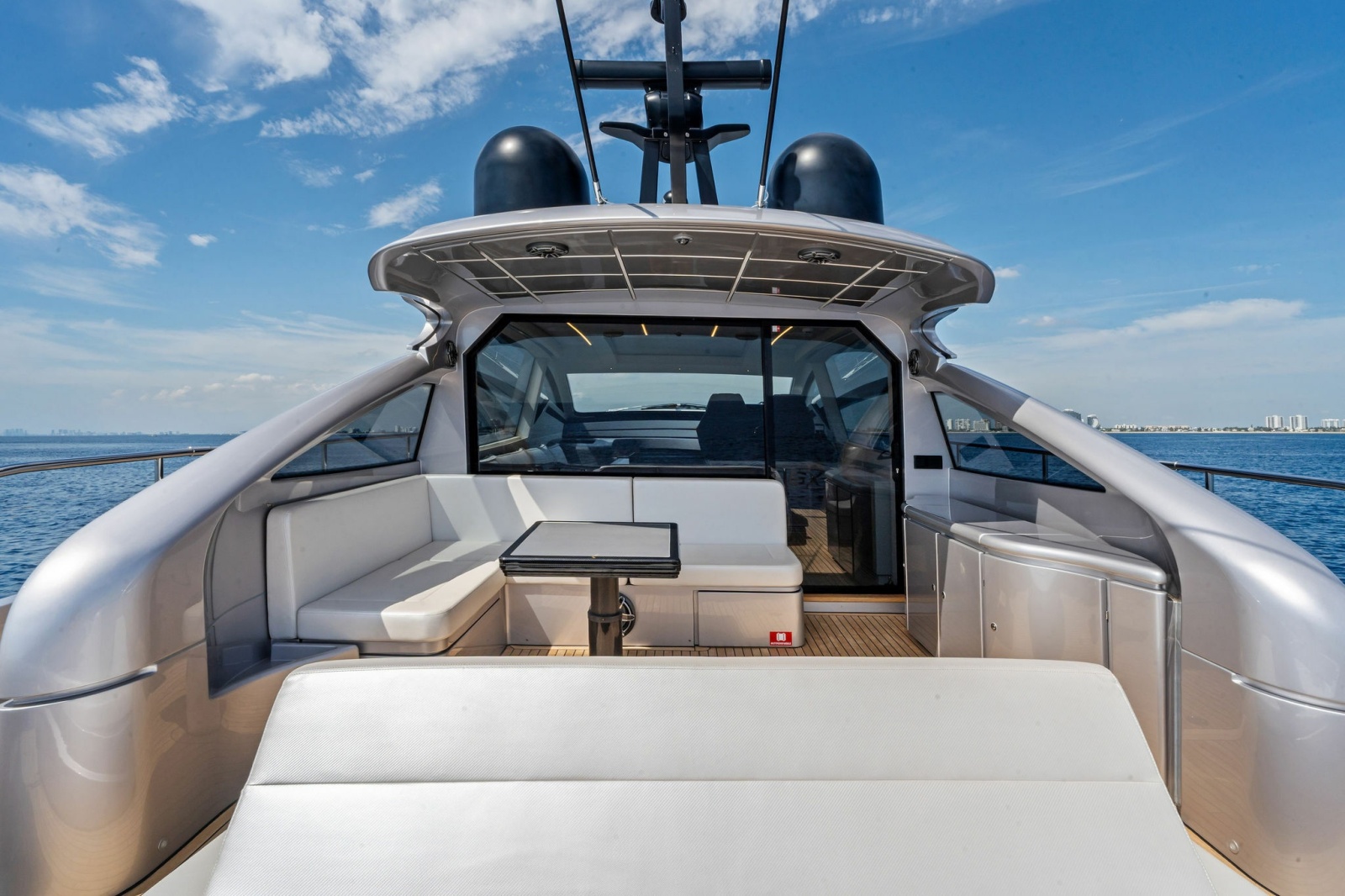 2023 Pershing 6X