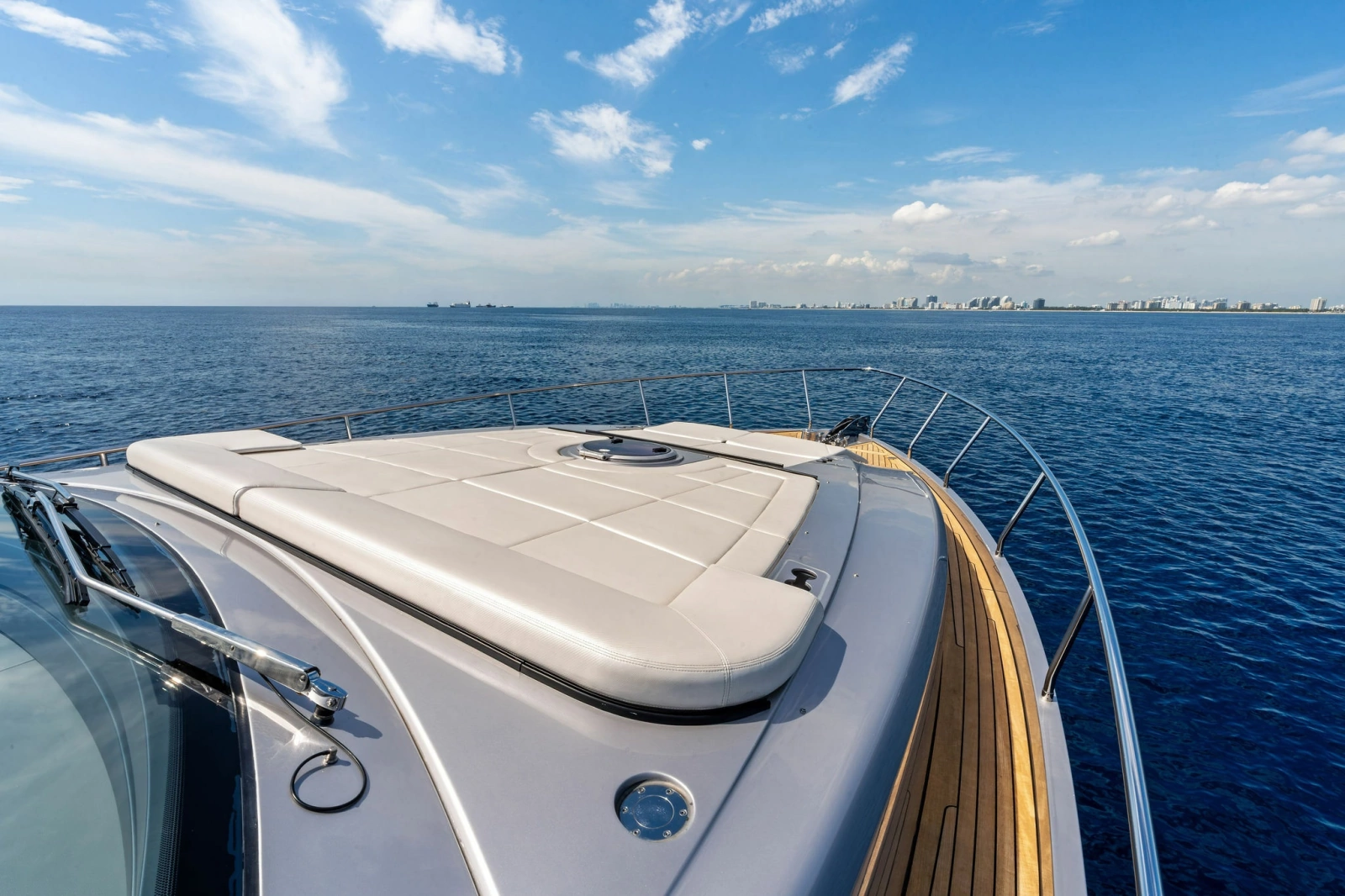 2023 Pershing 6X