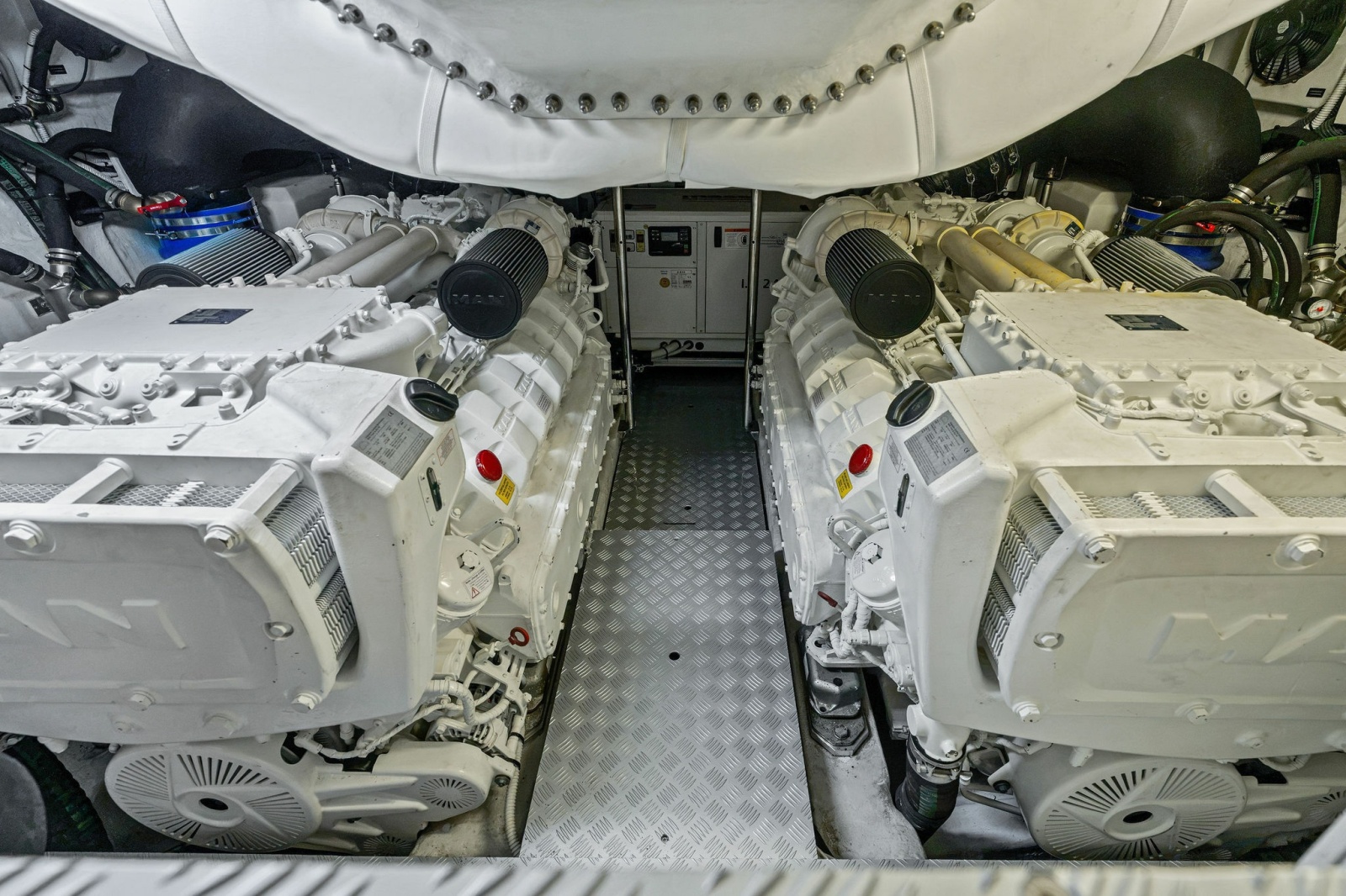 2023 Pershing 6X