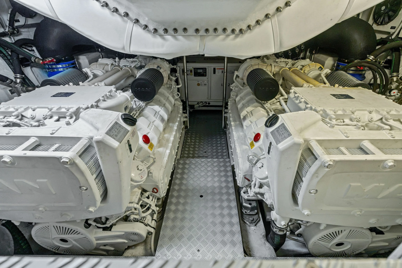 2023 Pershing 6X