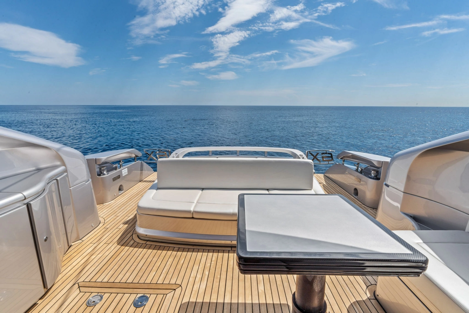 2023 Pershing 6X