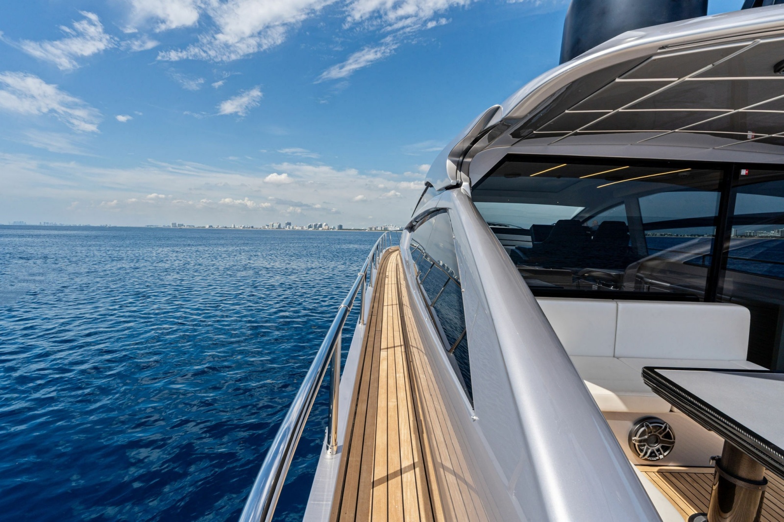 2023 Pershing 6X