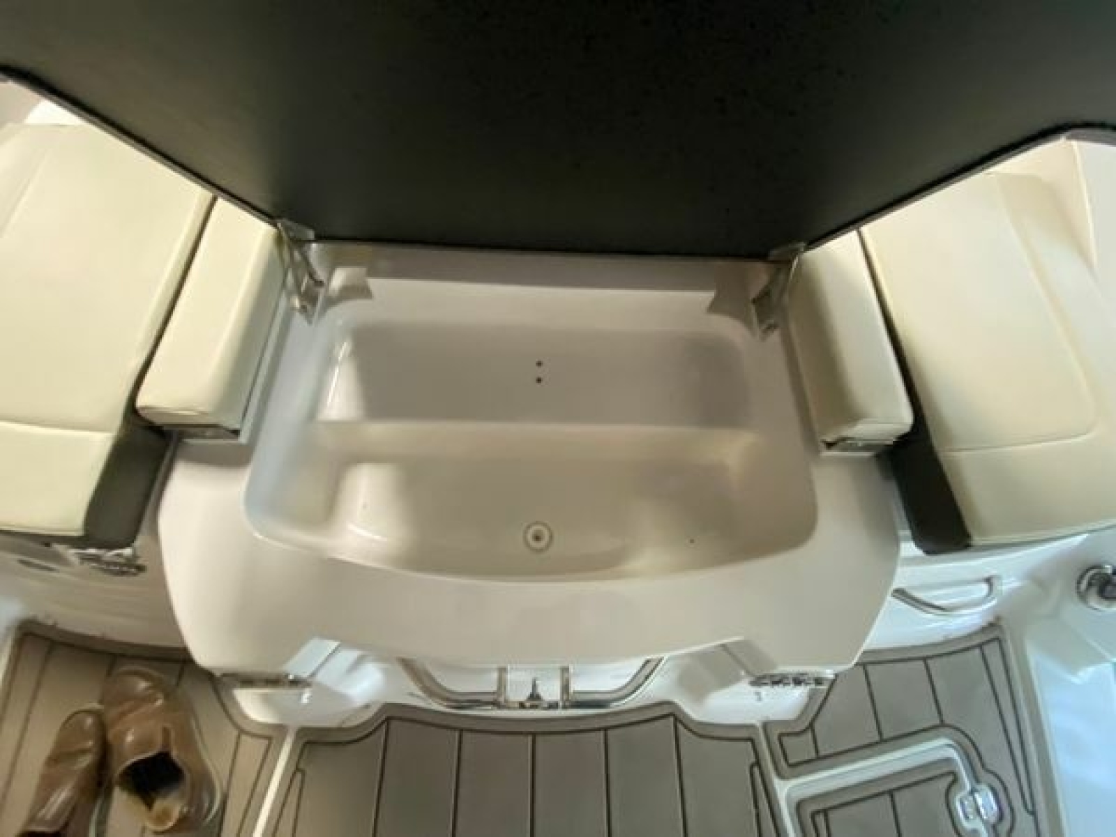 2020 Chaparral 24 SSI