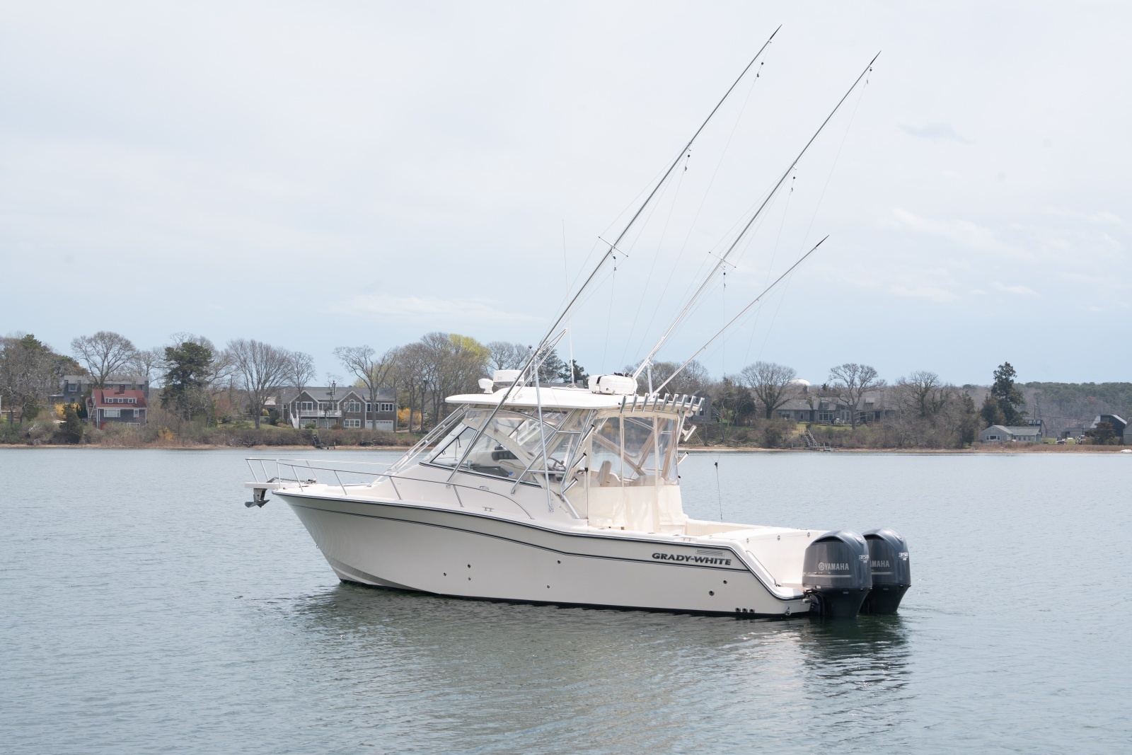 2009 Grady-White Express 330