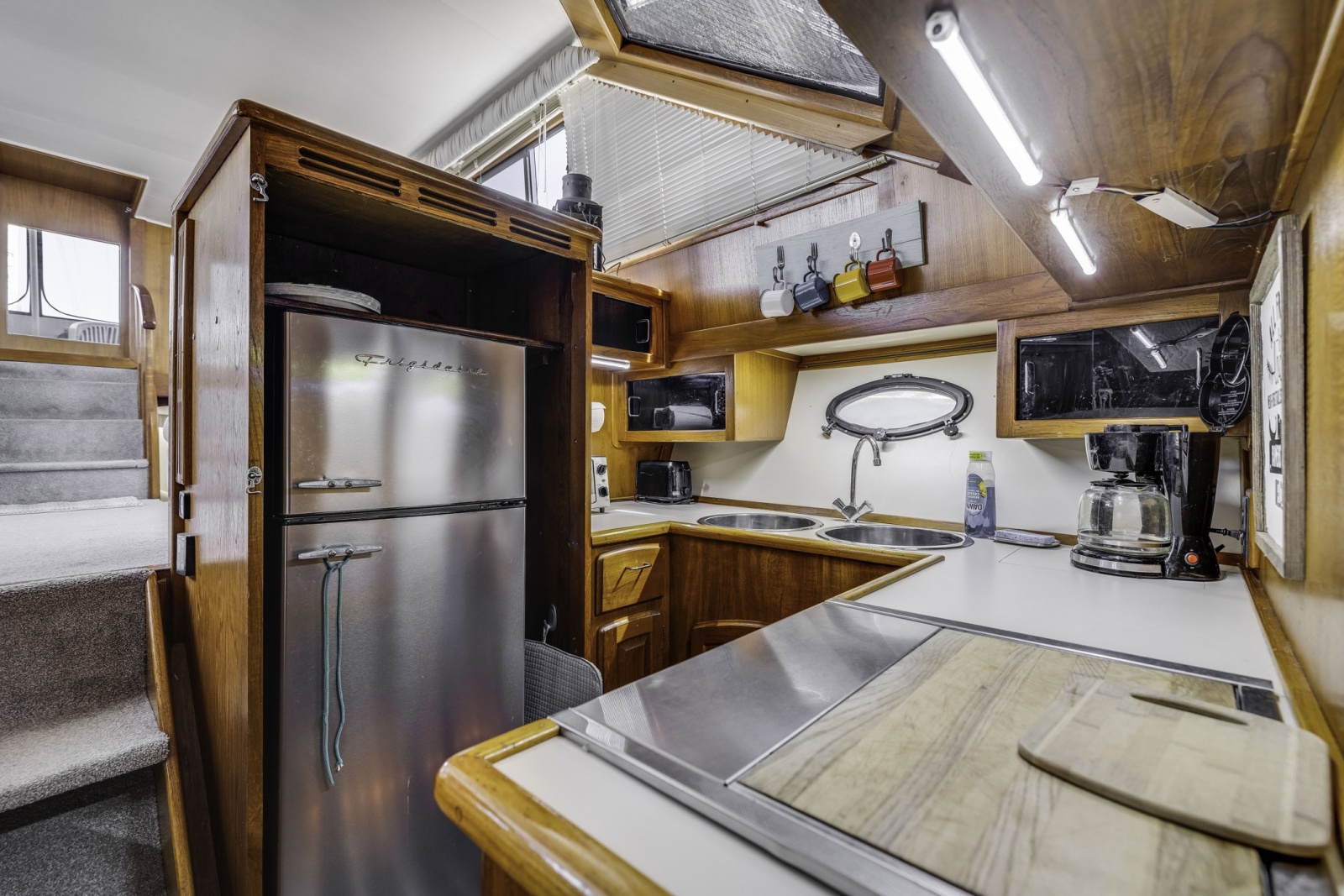 1989 Californian 45 Motor Yacht