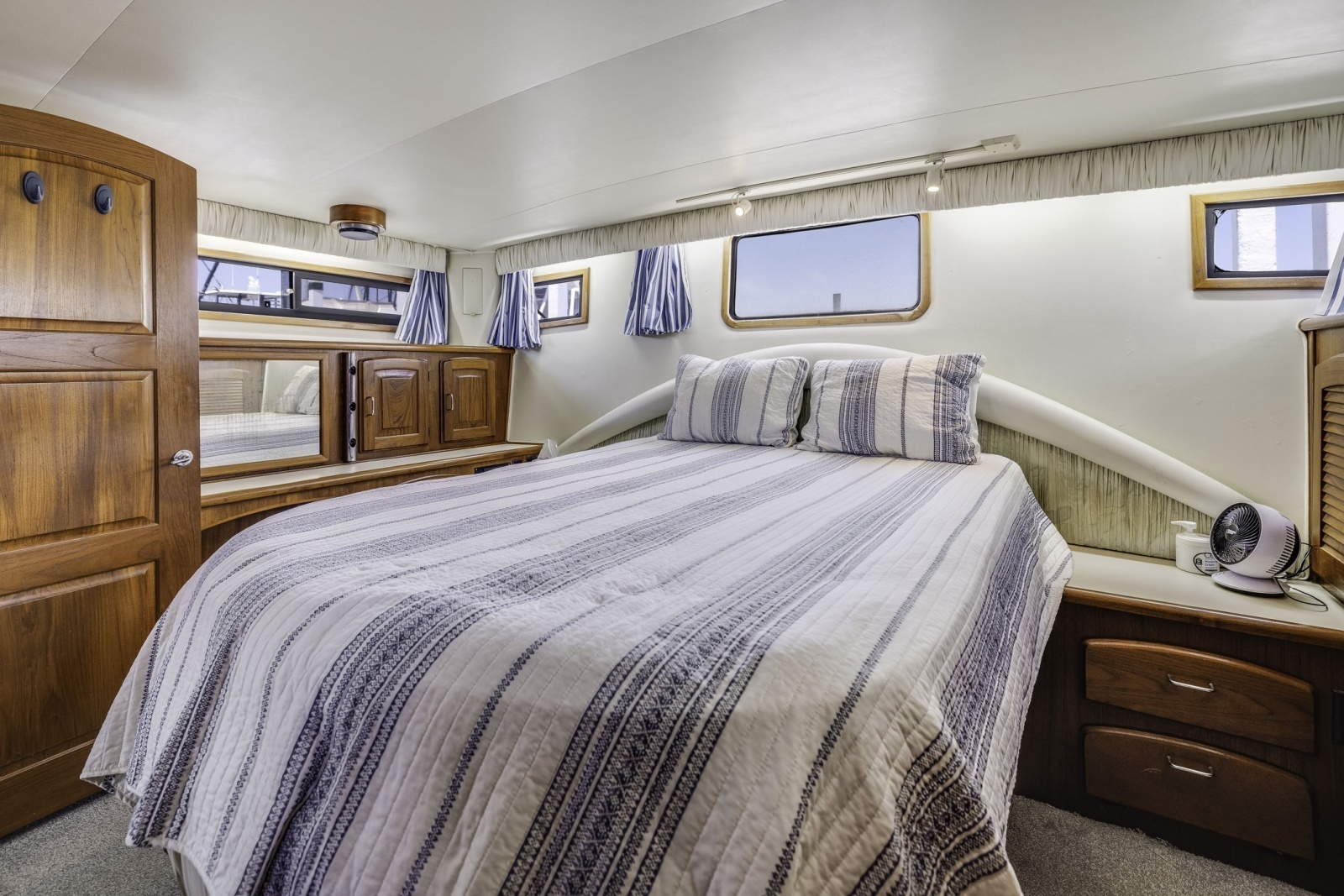 1989 Californian 45 Motor Yacht