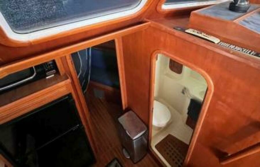 2007 Heritage East 36 Sundeck Trawler