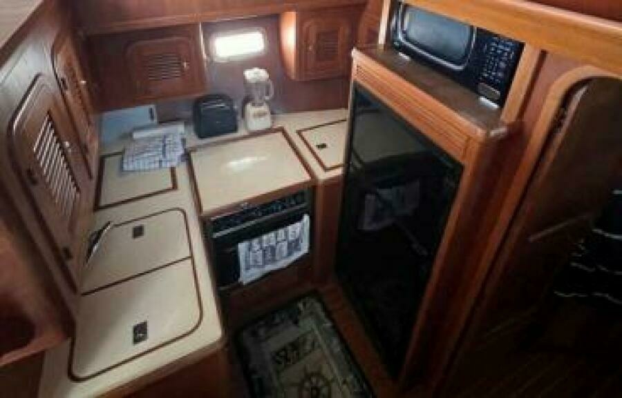 2007 Heritage East 36 Sundeck Trawler