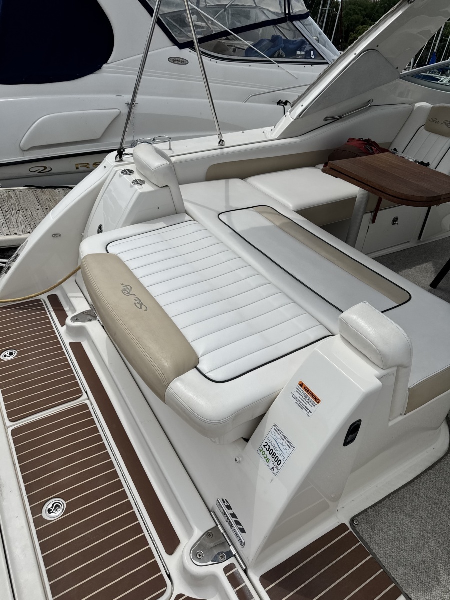 2010 Sea Ray 310 Sundancer