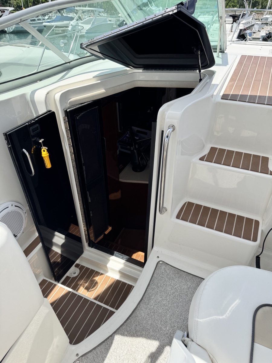 2010 Sea Ray 310 Sundancer
