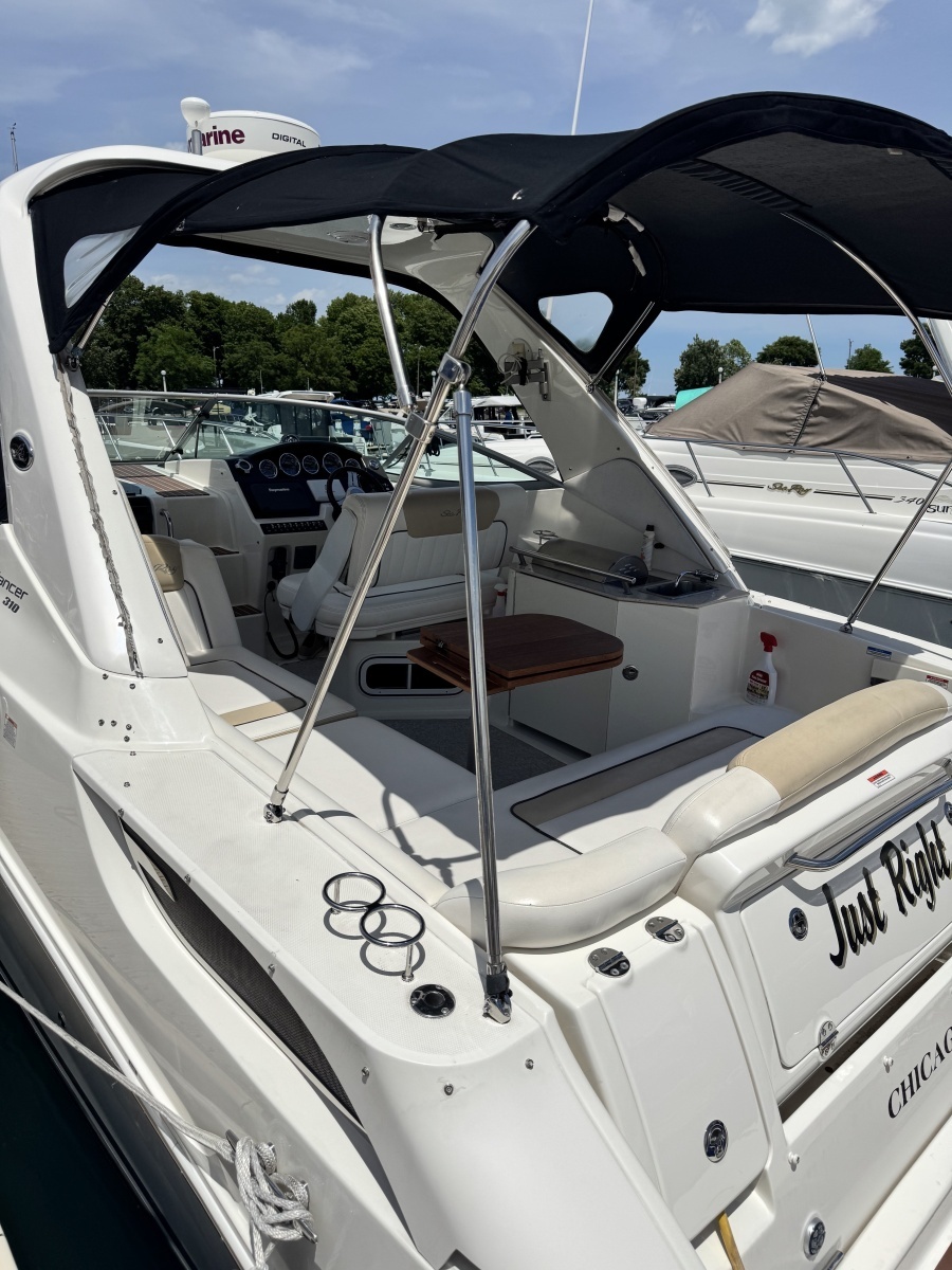 2010 Sea Ray 310 Sundancer