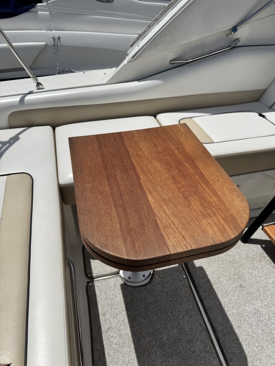 2010 Sea Ray 310 Sundancer