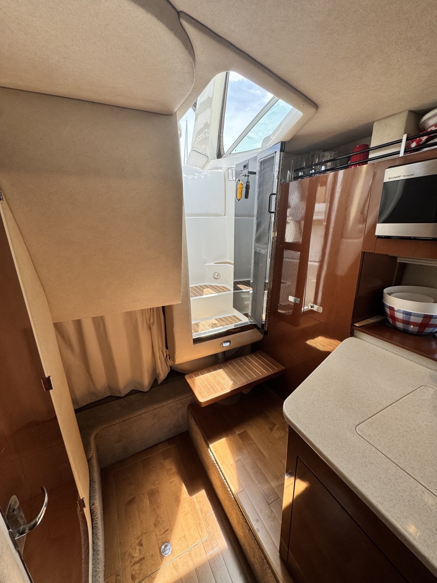 2010 Sea Ray 310 Sundancer