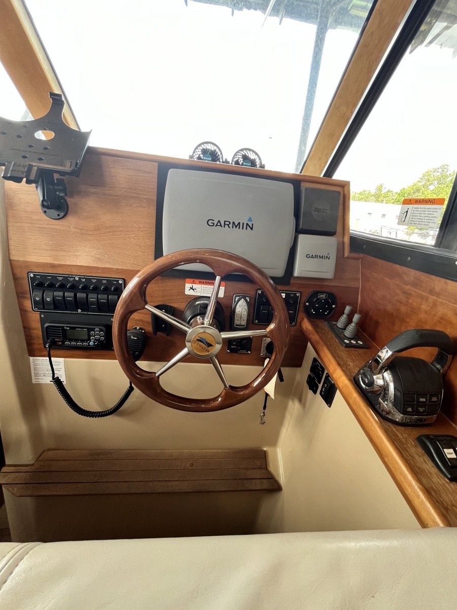 2012 Cutwater 28