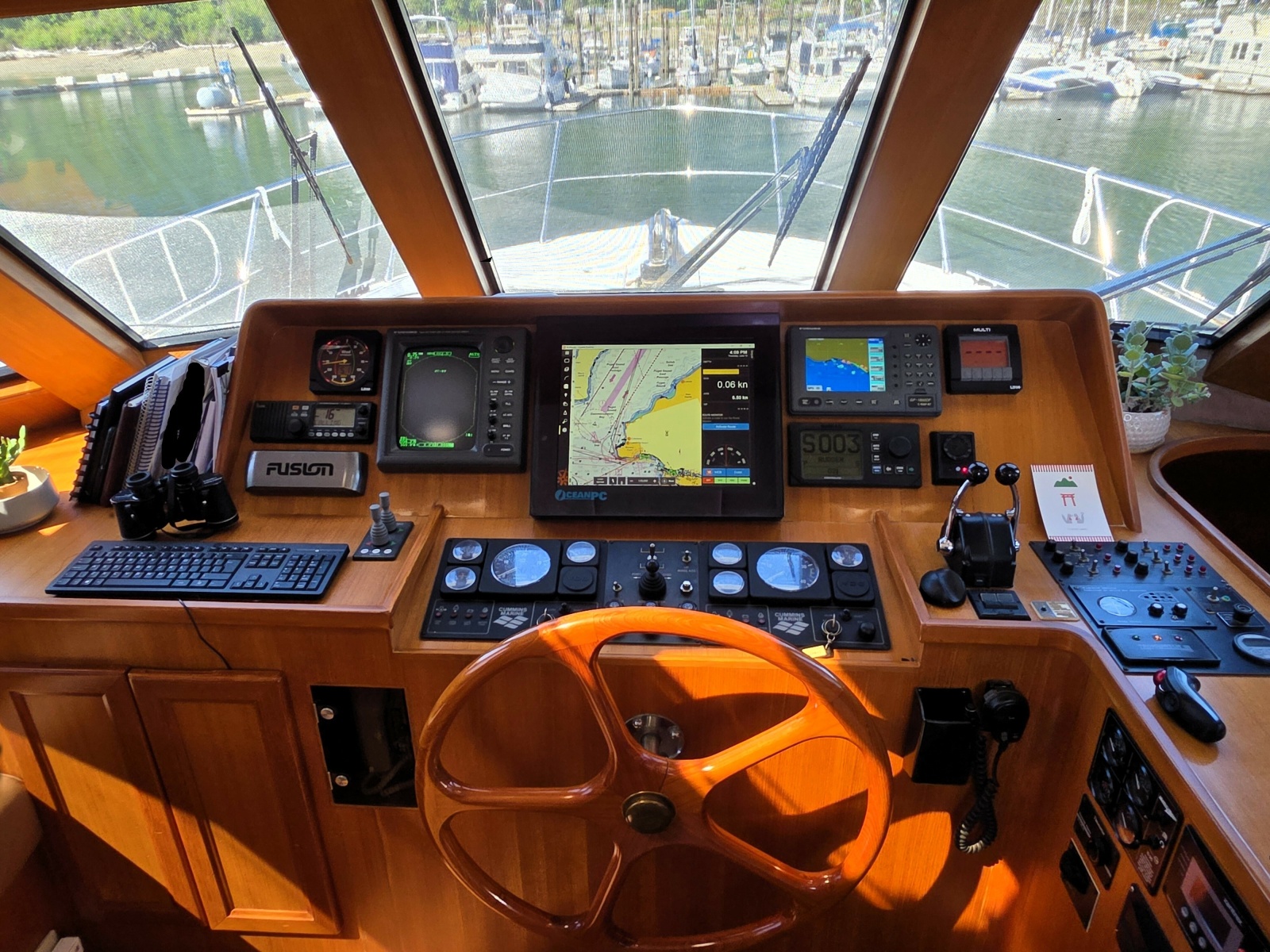2000 Symbol 50 Pilothouse