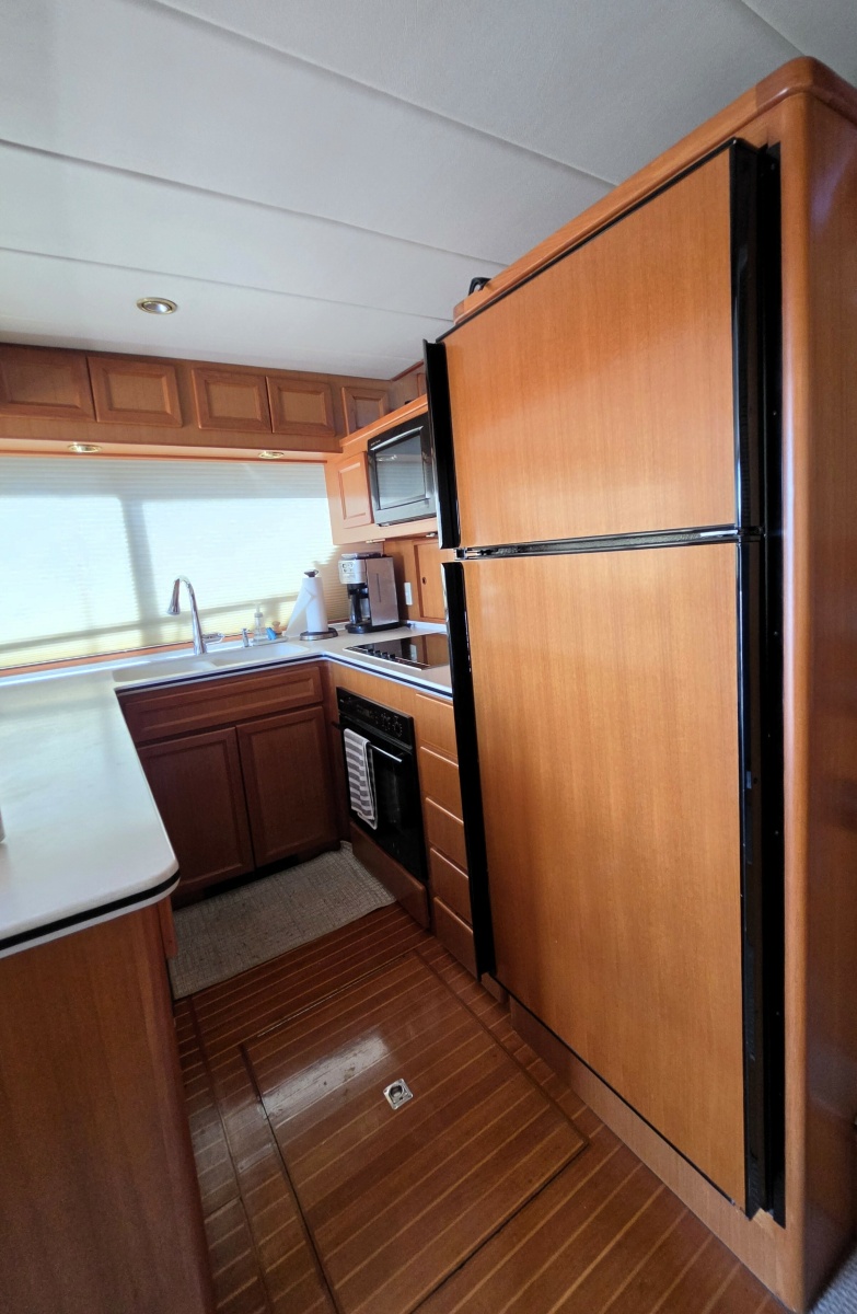 2000 Symbol 50 Pilothouse