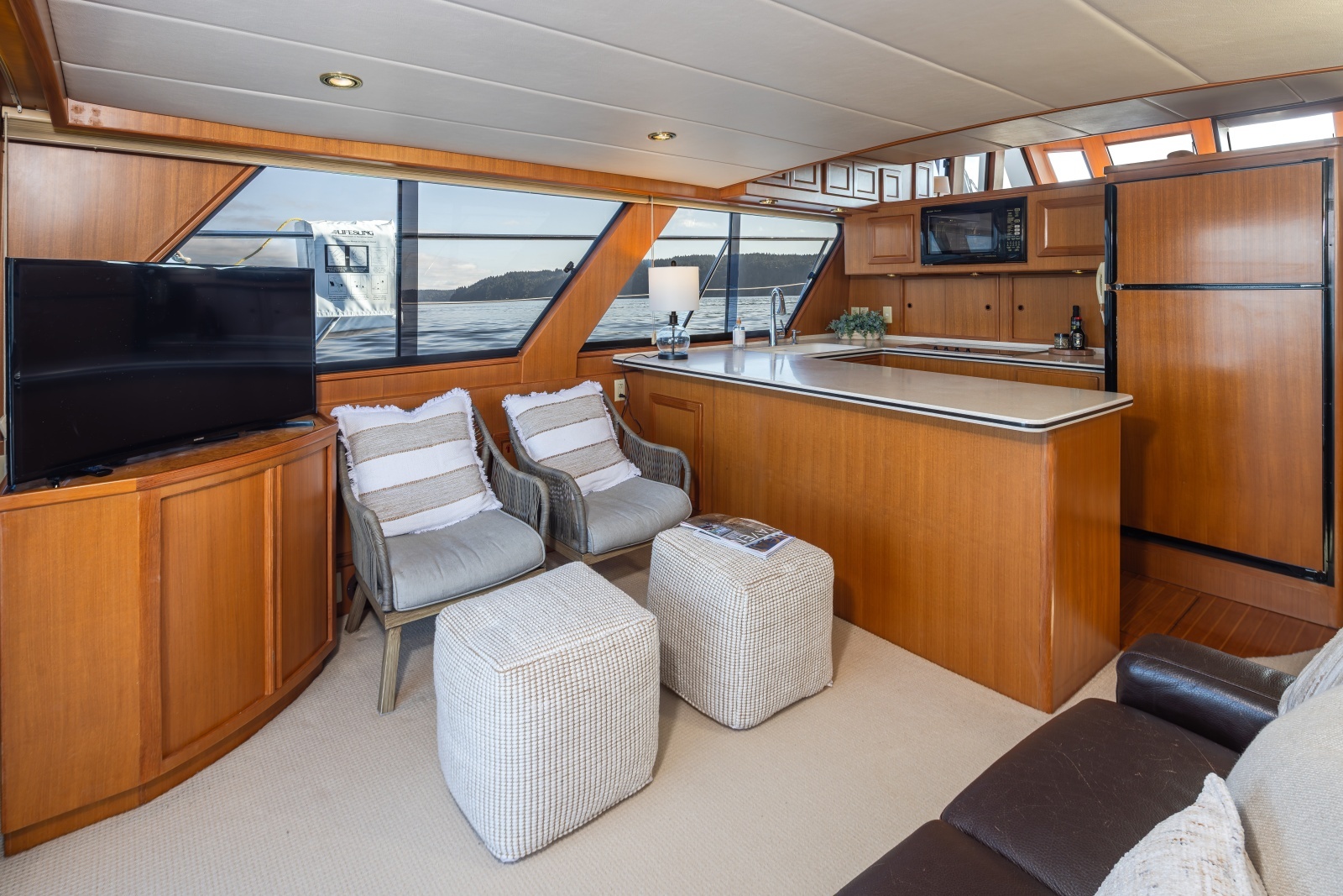 2000 Symbol 50 Pilothouse