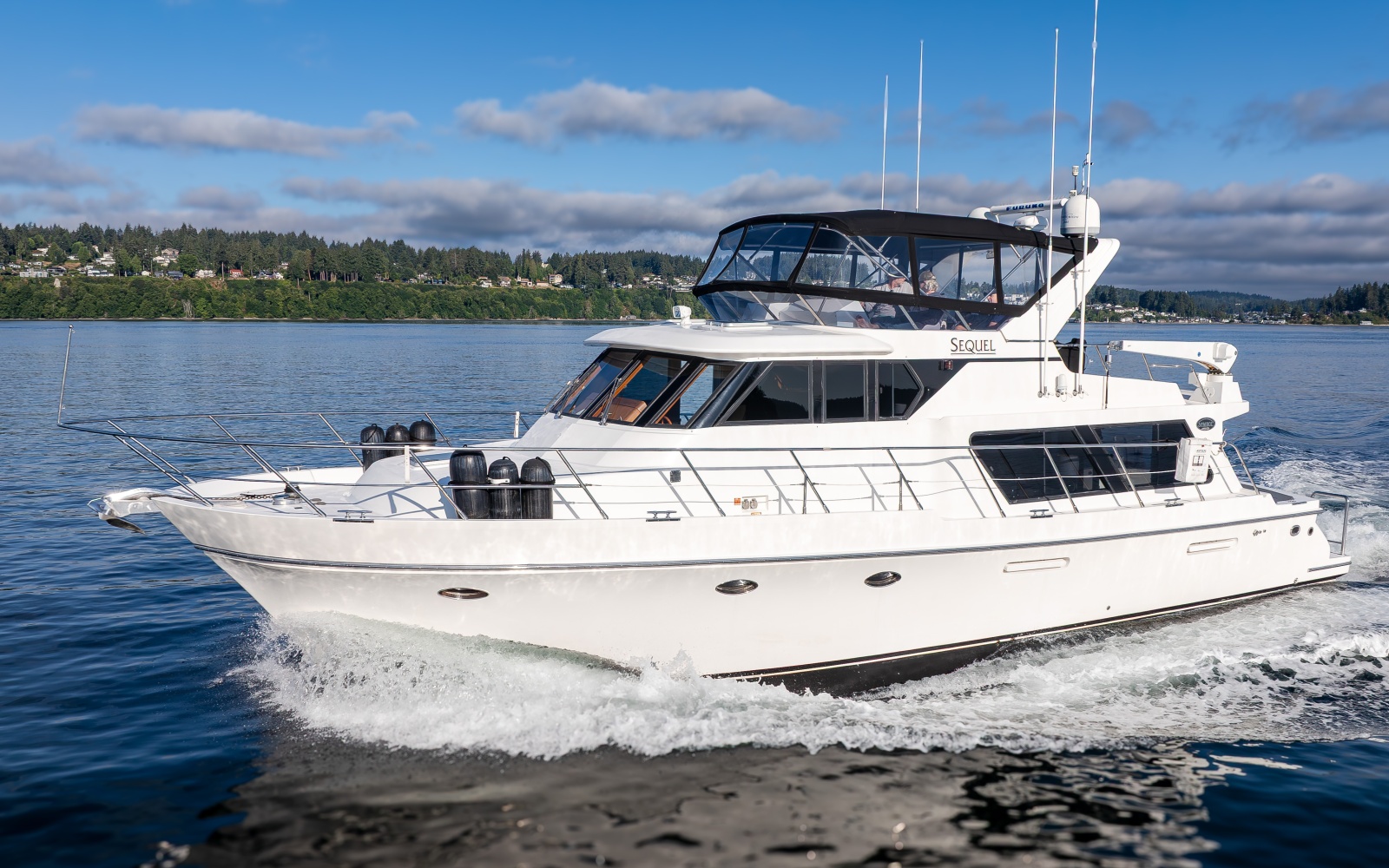 2000 Symbol 50 Pilothouse