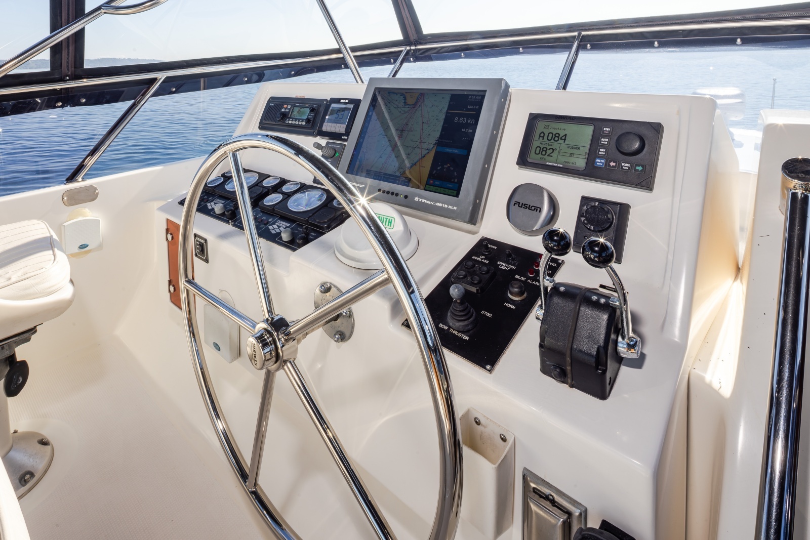2000 Symbol 50 Pilothouse