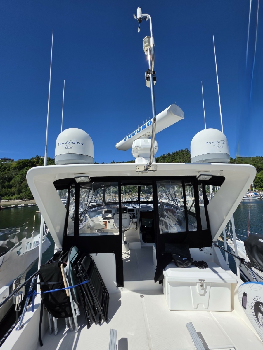 2000 Symbol 50 Pilothouse