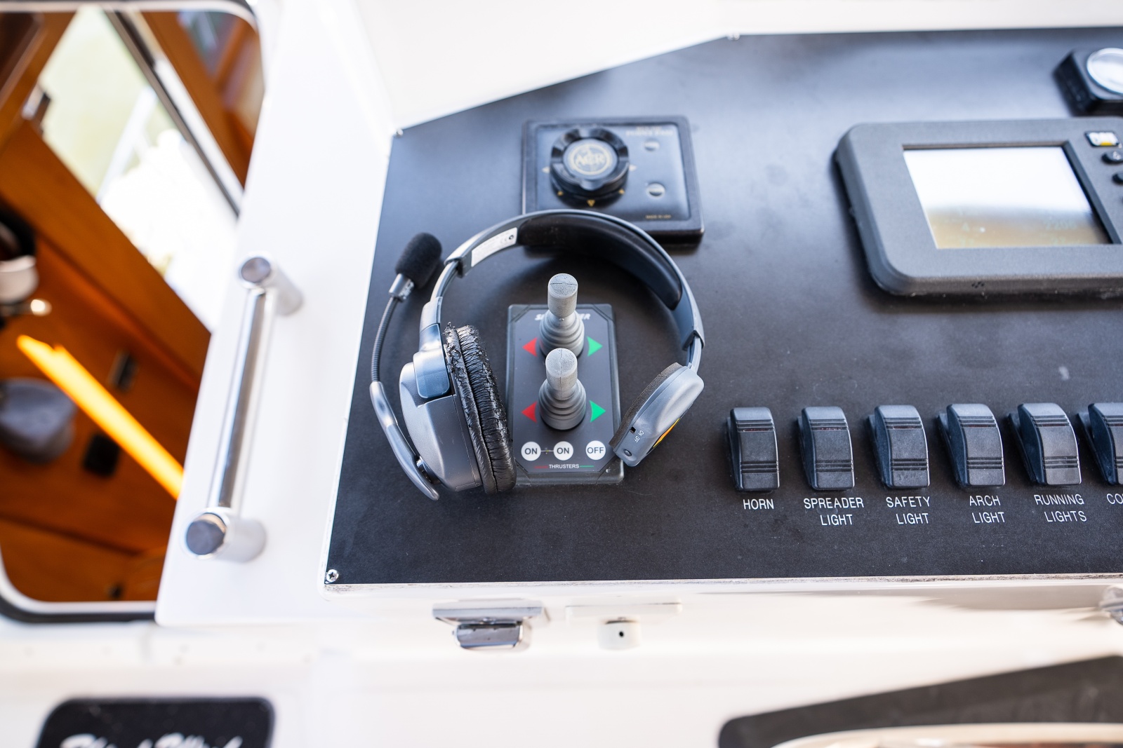 2003 Symbol 56 Raised Pilothouse