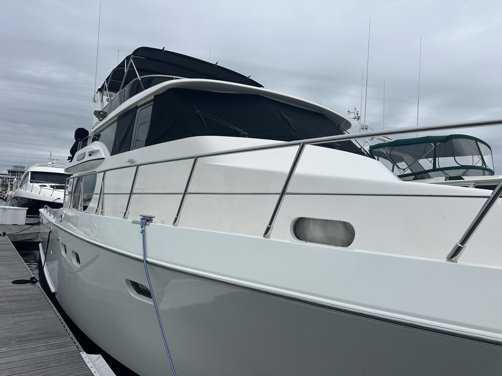 2003 Symbol 56 Raised Pilothouse