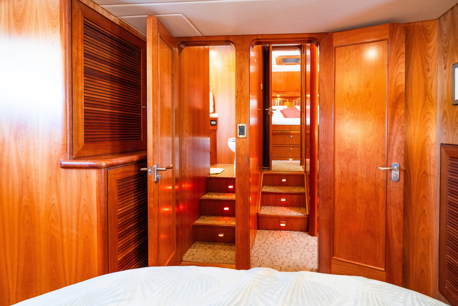 2003 Symbol 56 Raised Pilothouse