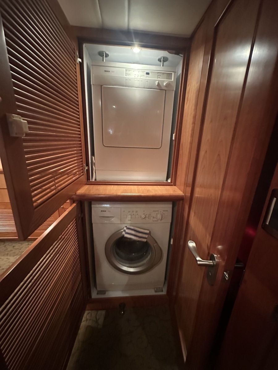2003 Symbol 56 Raised Pilothouse