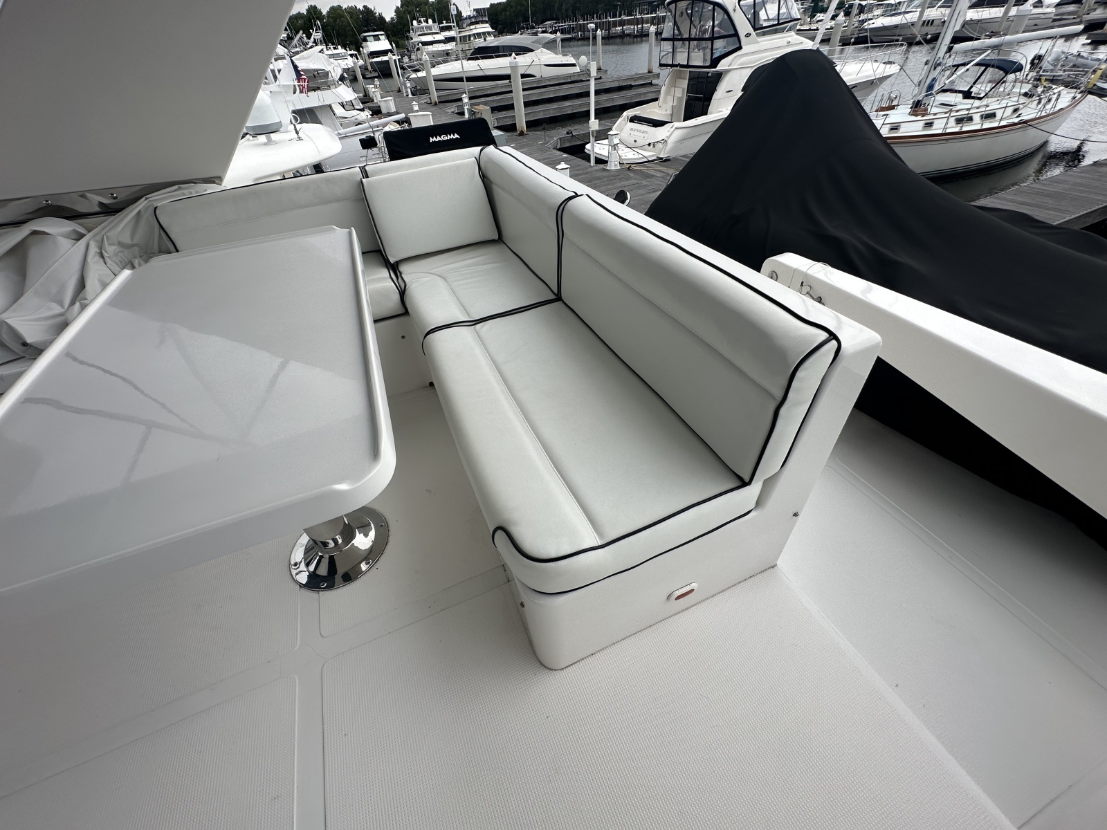 2003 Symbol 56 Raised Pilothouse