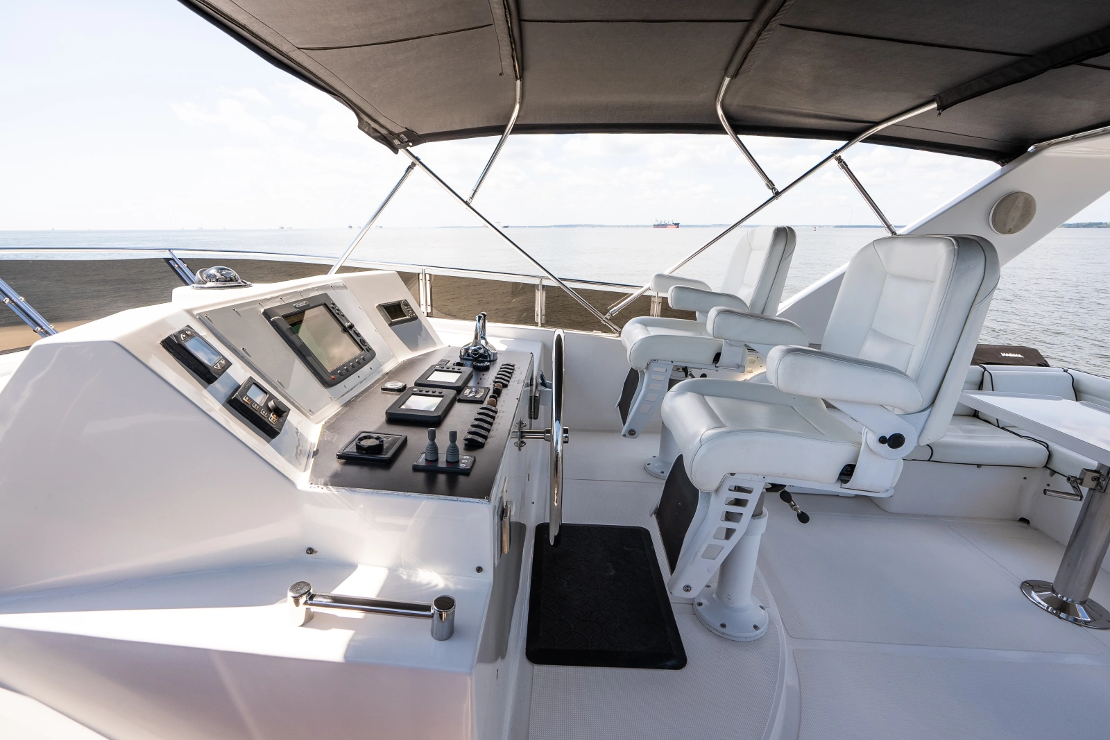 2003 Symbol 56 Raised Pilothouse