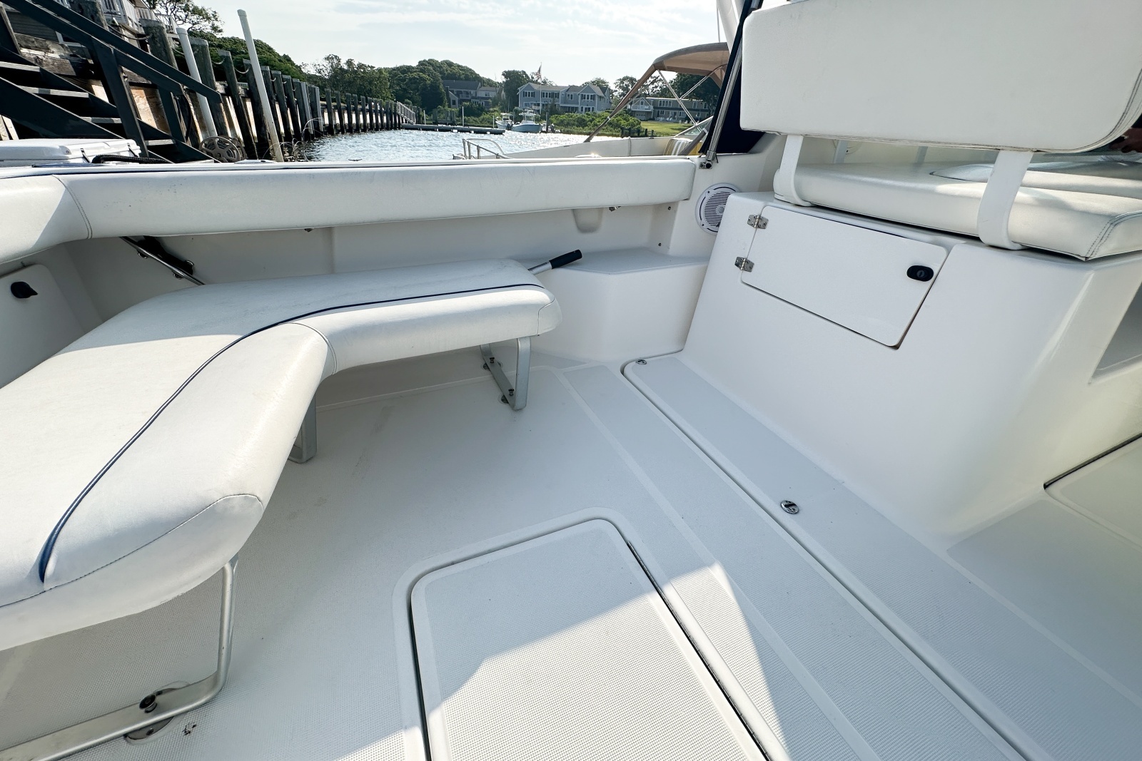 2001 Tiara Yachts 