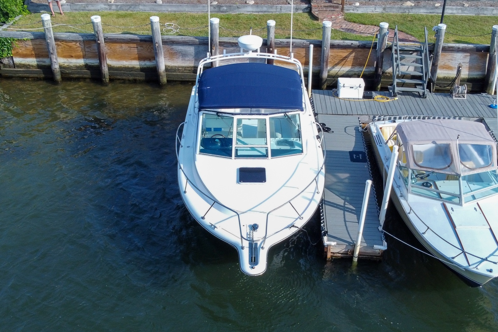 2001 Tiara Yachts 