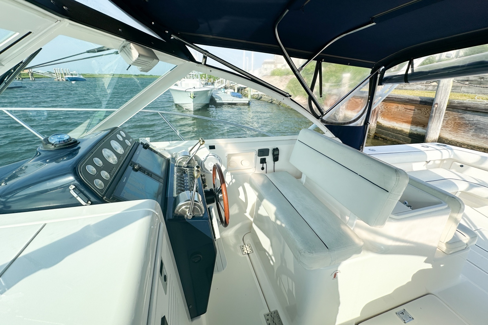 2001 Tiara Yachts 