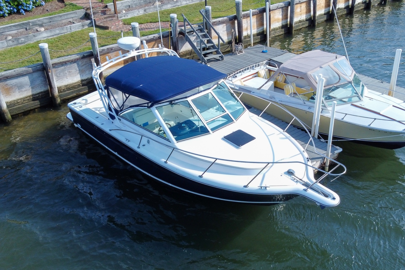 2001 Tiara Yachts 