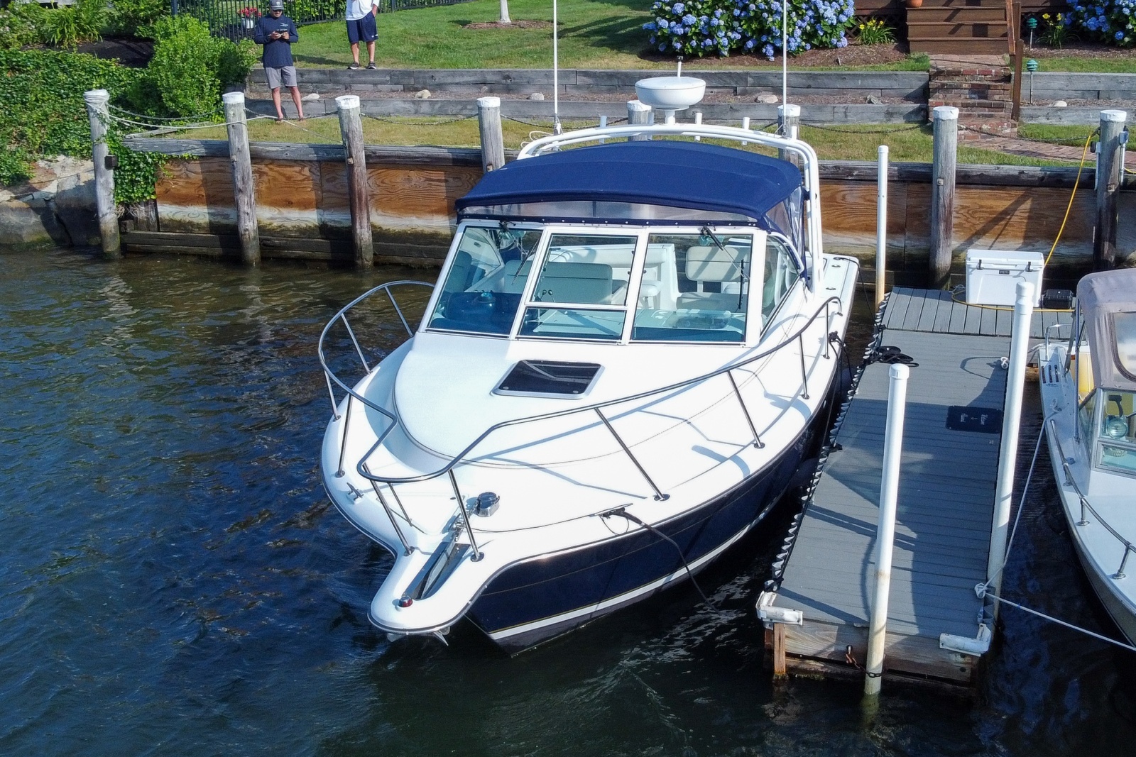2001 Tiara Yachts 