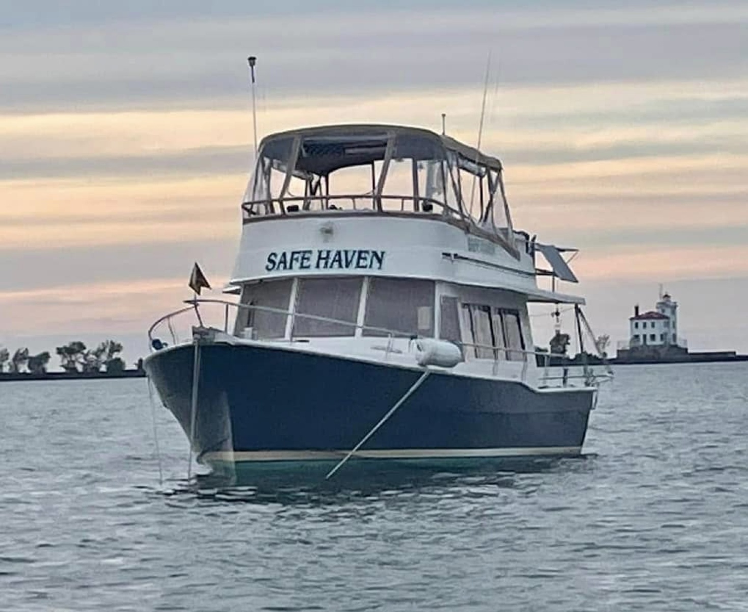 2008 Mainship 400 Trawler