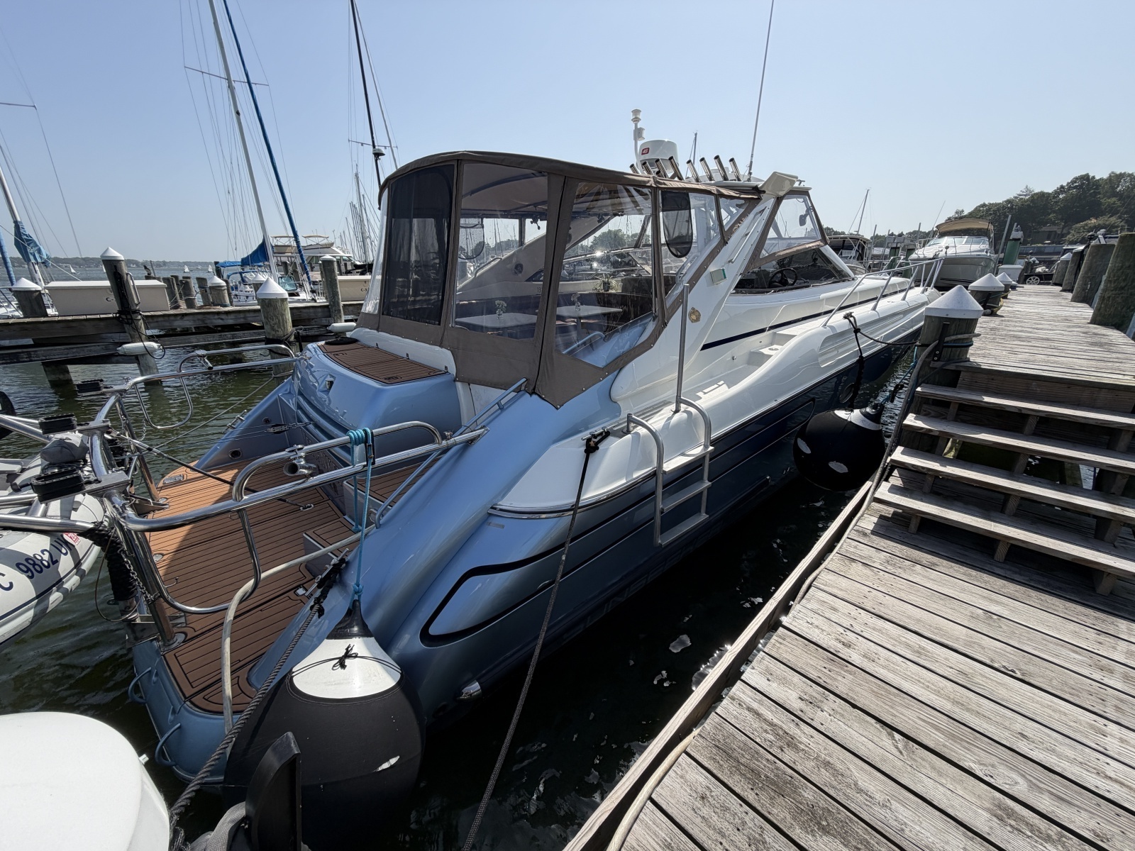 1997 Sunseeker Camargue 51