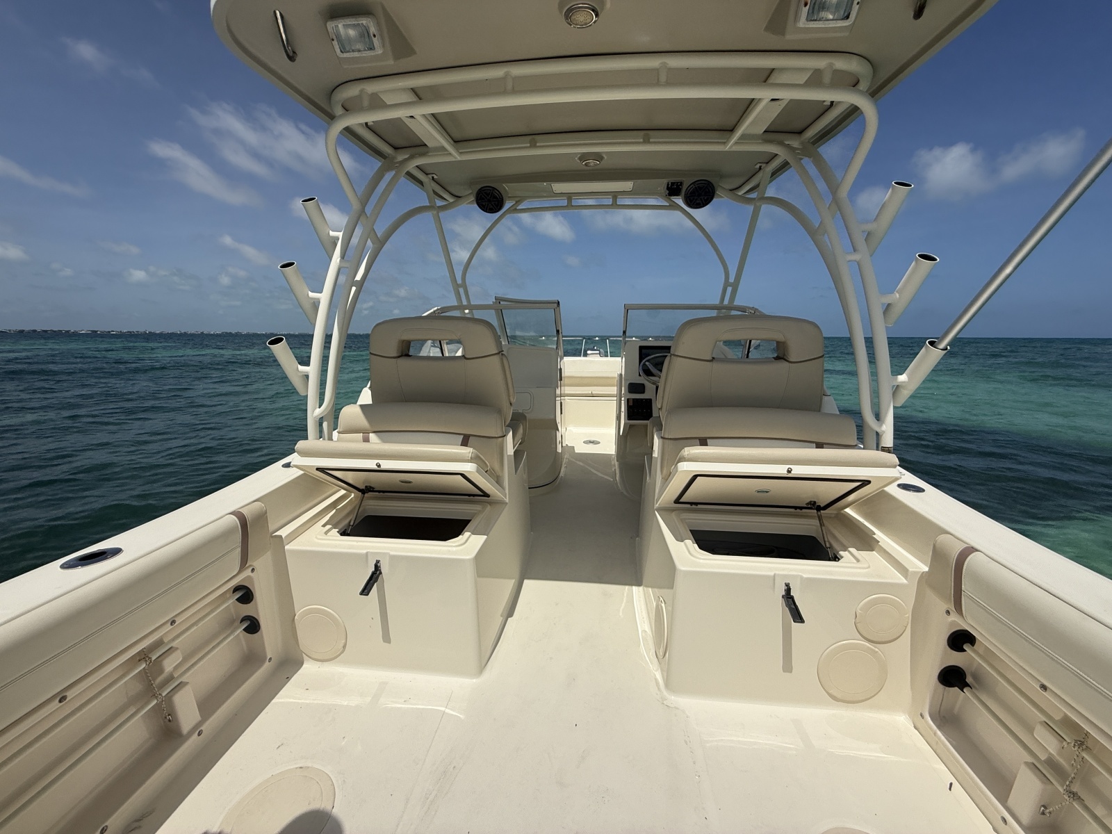 2016 World Cat 255DC